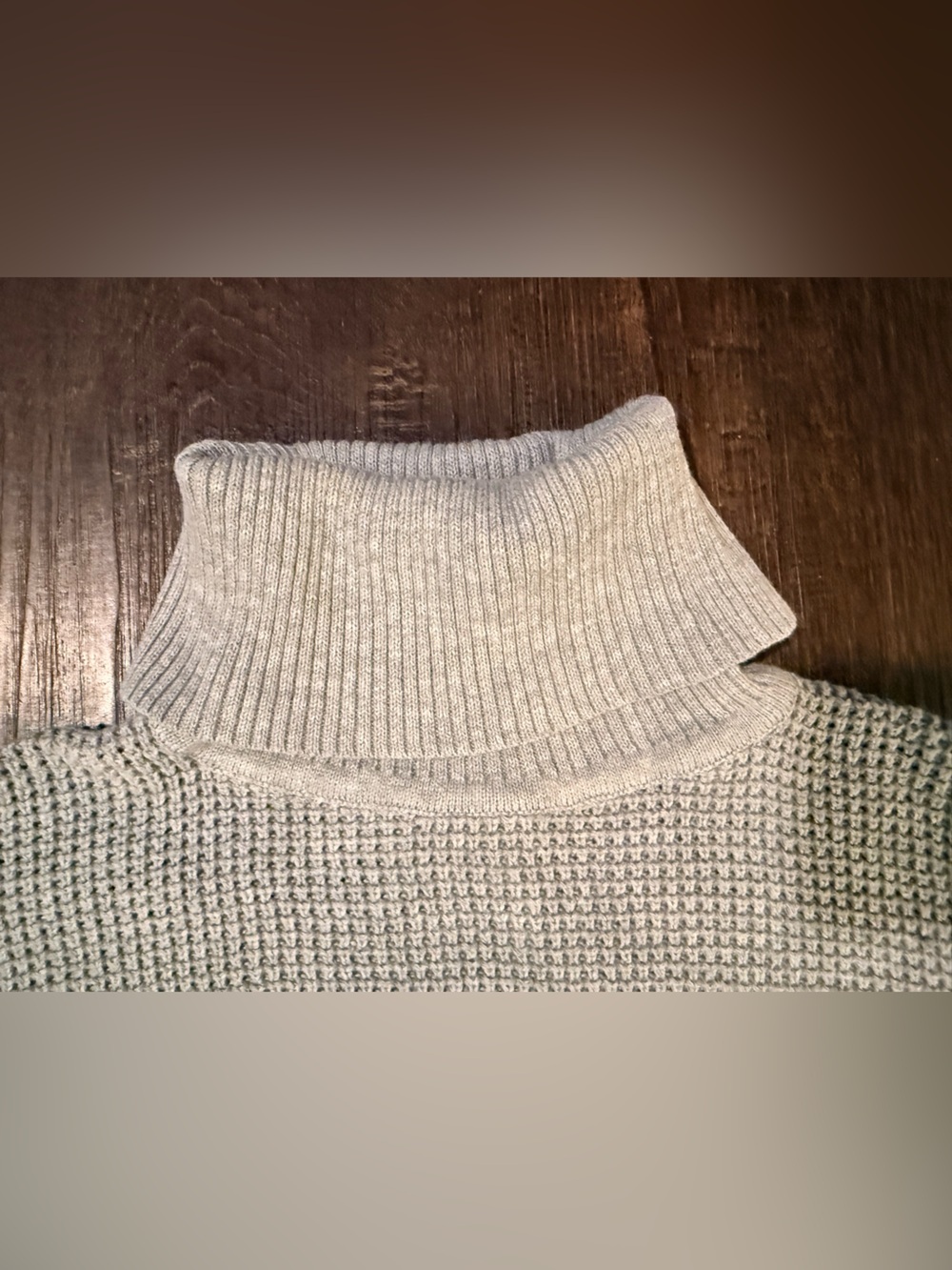 Michael Kors Light Gray Ribbed Turtleneck Sweater Size L - Picture 6 of 11